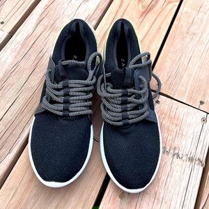 Brandnew Zara trainer, never worn, size 39